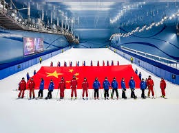 强势输出回应！杜兰特各种中投很高效 打满首节8中6轰下16分